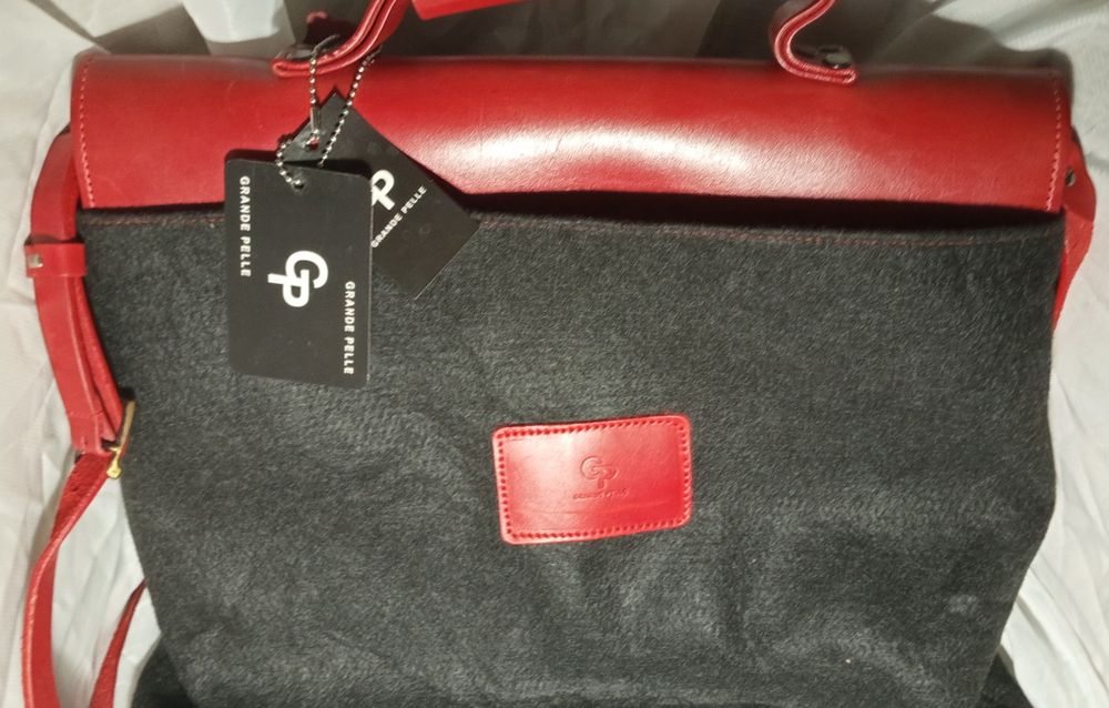 Портфель из натуральной Итальянской кожи.