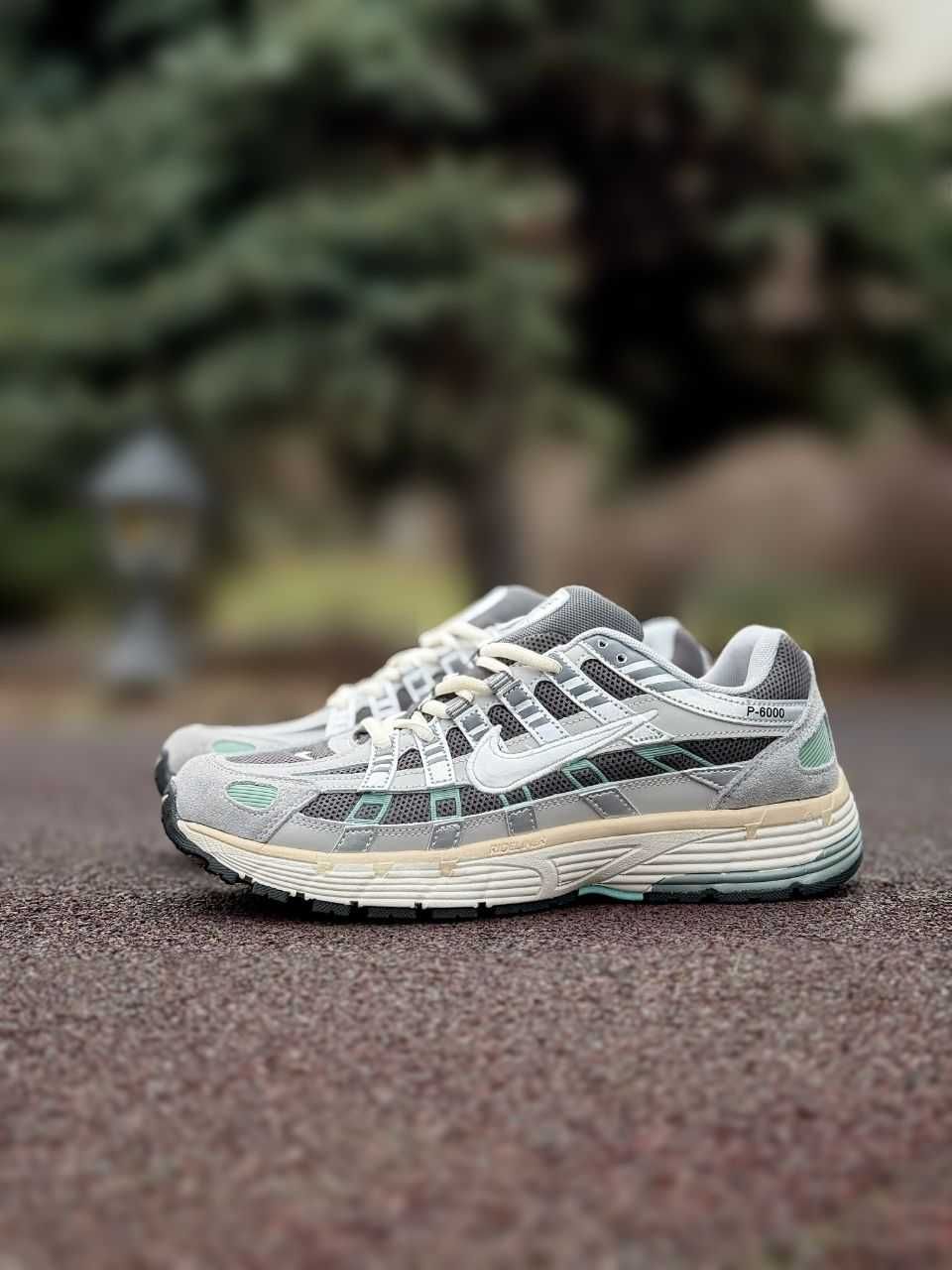 Чоловічі кросівки Nike Р-6000 сірий з чорним 3708 ТОП