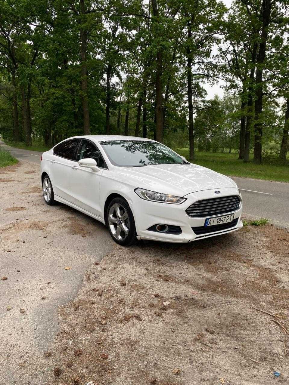 Ford Fusion. 2013, 1.6, 145000 км.