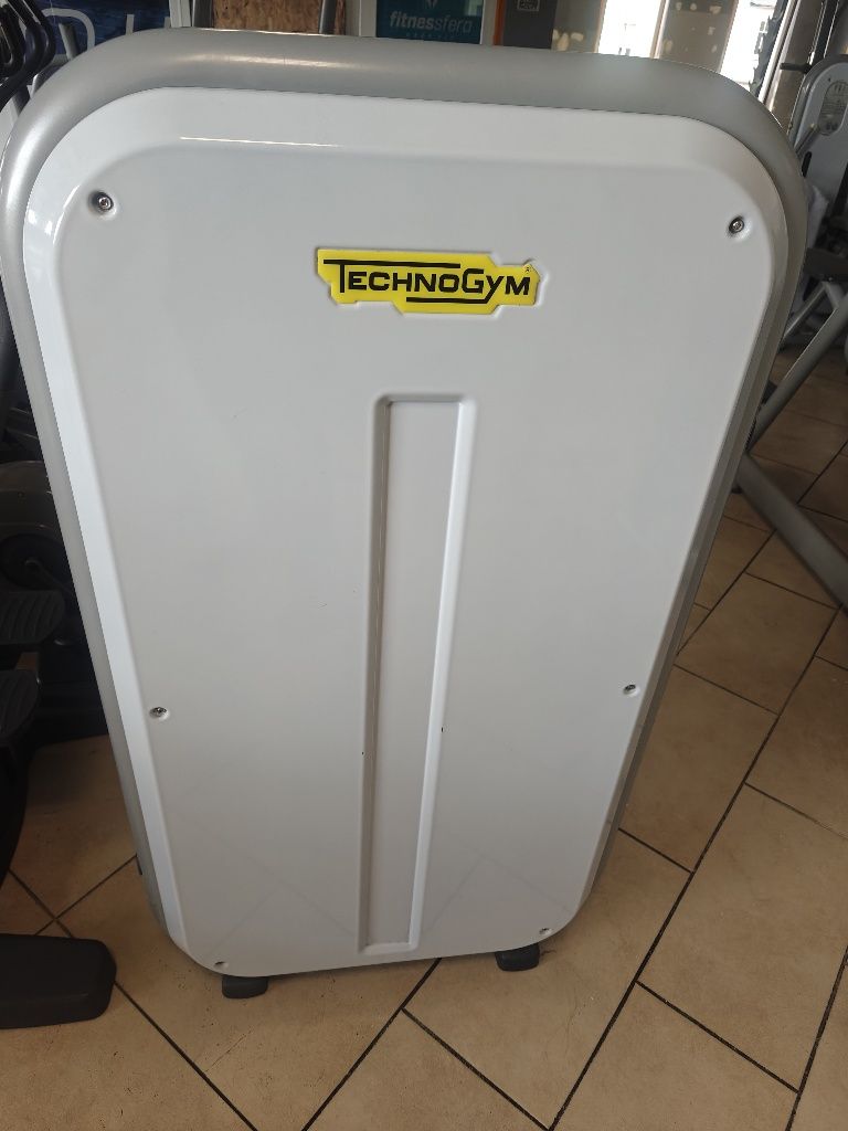 Orginalna TechnoGym ELEMENT na biceps # wysyłka