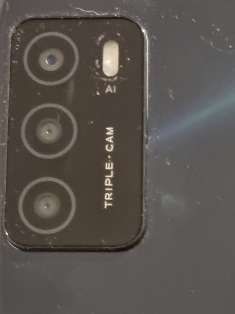 Telemóvel em excelente estado com capas de protecção e caixa original