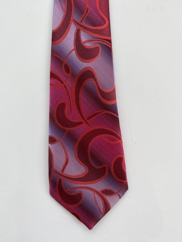Krawat dla chłopca nowy 7,5 cm szerokość, 34 cm długi  kolor wiśnia