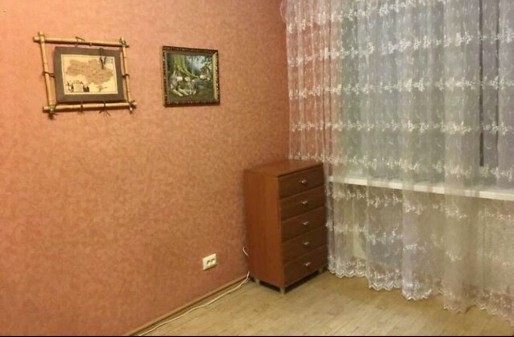 Продаж квартири Виставка!
