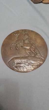 Medalion do zawieszenia z brazu Puotr I Wielkiego w Sankt Petersburgu