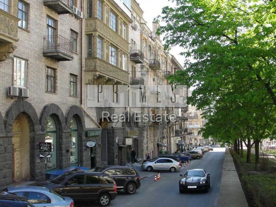 Продаж дворівневої квартири, центр, Антоновича, 19/21