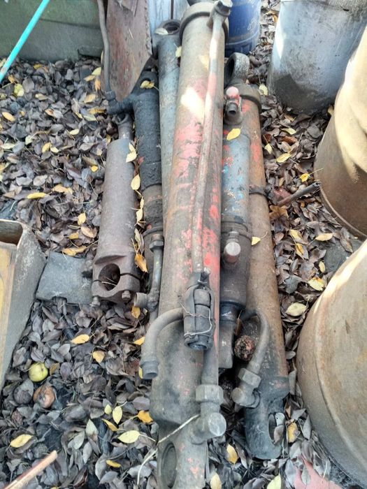 Продам циліндри різних розмірів