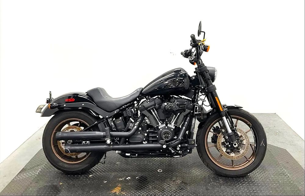 Harley-Davidson Softail Low Rider Harley-Davidson Softail Low Rider S  FXLRS  117 cali