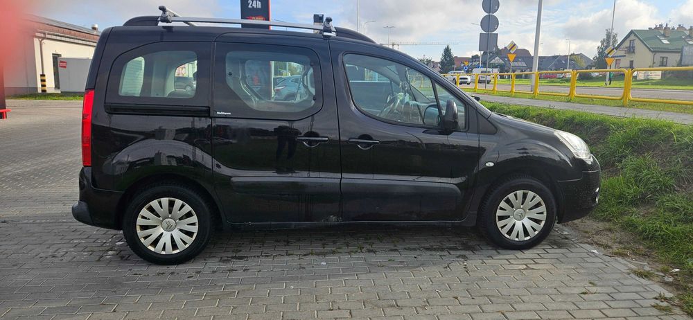 Citroen Berlingo 1 6 Diesel 2010 rok, cena 16900 zł.