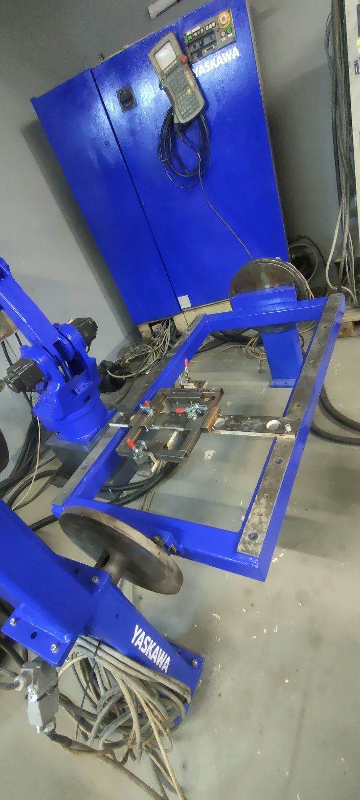 YASKAWA MOTOMAN Robot przenysłowy spawalniczy + Zintegrowany obrotnik