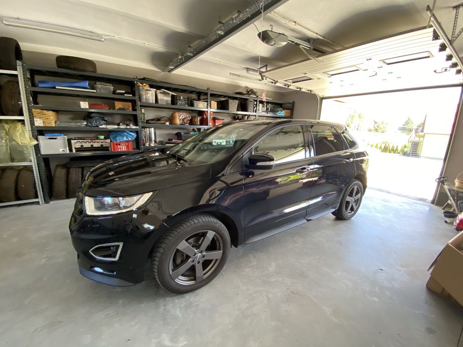 Ford edge , kuga