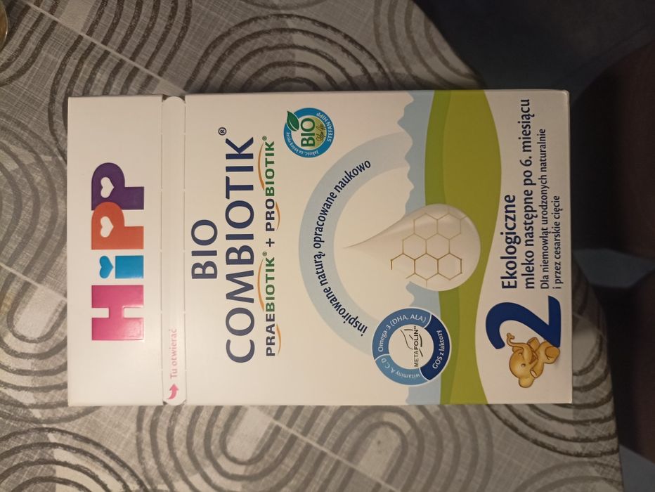 Mleko HiPP bio combiotik 2 + pudełko plasikowe
