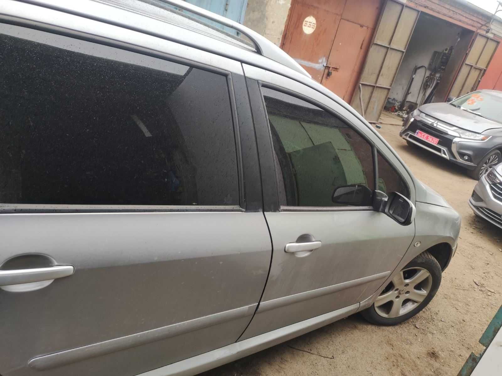 Авто Пежо 307 св