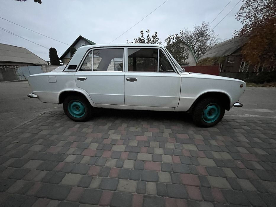 Продам автомобиль Ваз 21011
