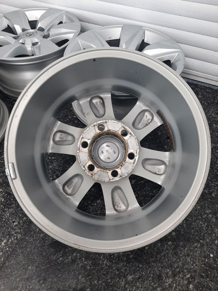 6.139.7 R17 диски Toyota land cruiser