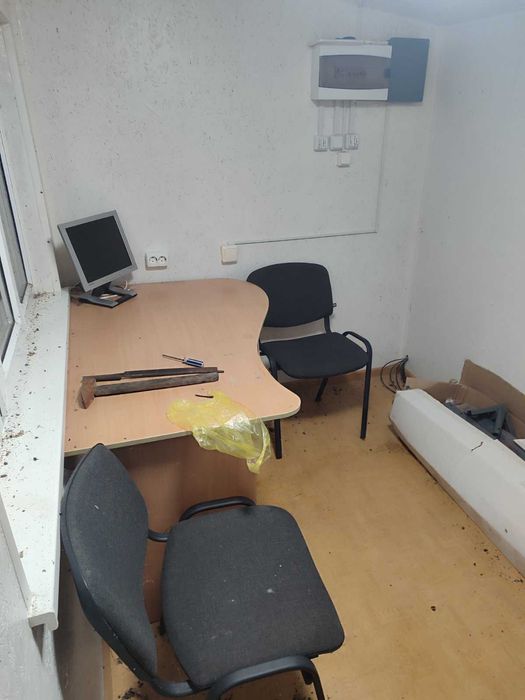 Продам приватизированный земельный участок с постройками в Равнополье