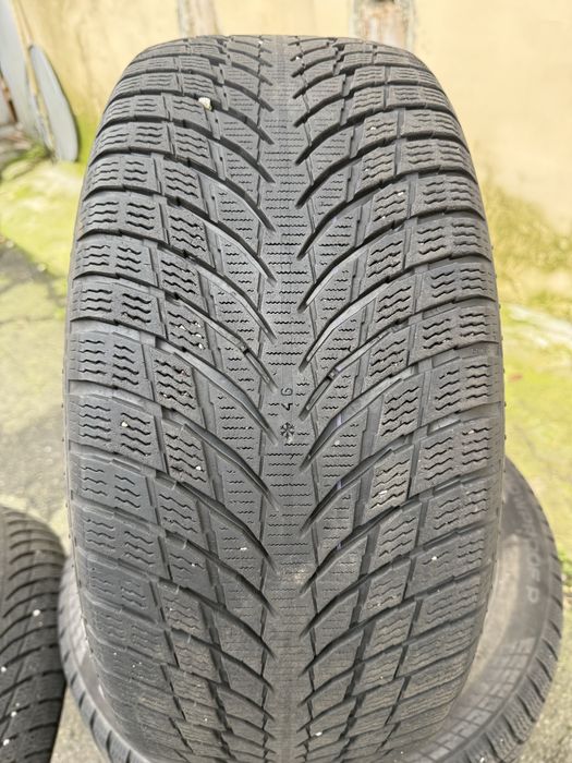235/45 r18 Nokian WR Snowproof p