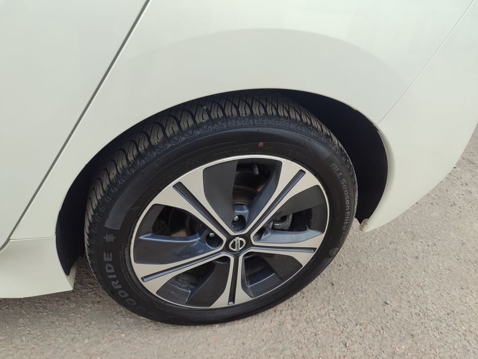 Nissan leaf 09.12.2019 рік 62kw