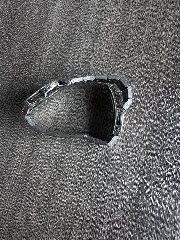 Годинник Sekonda