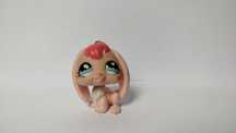 Littlest Pet Shop LPS retired #557 Pink Valentine Bunny Rabbit Blue He