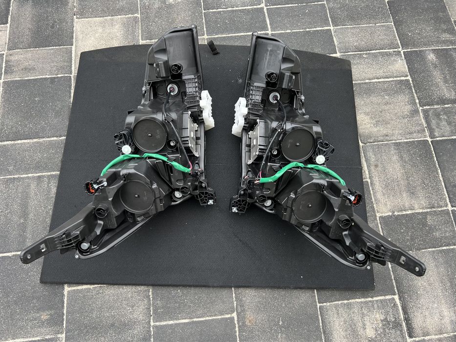 Nissan Leaf 2018-2025 Фари Фара левая правая Full LED РОЗБОРКА