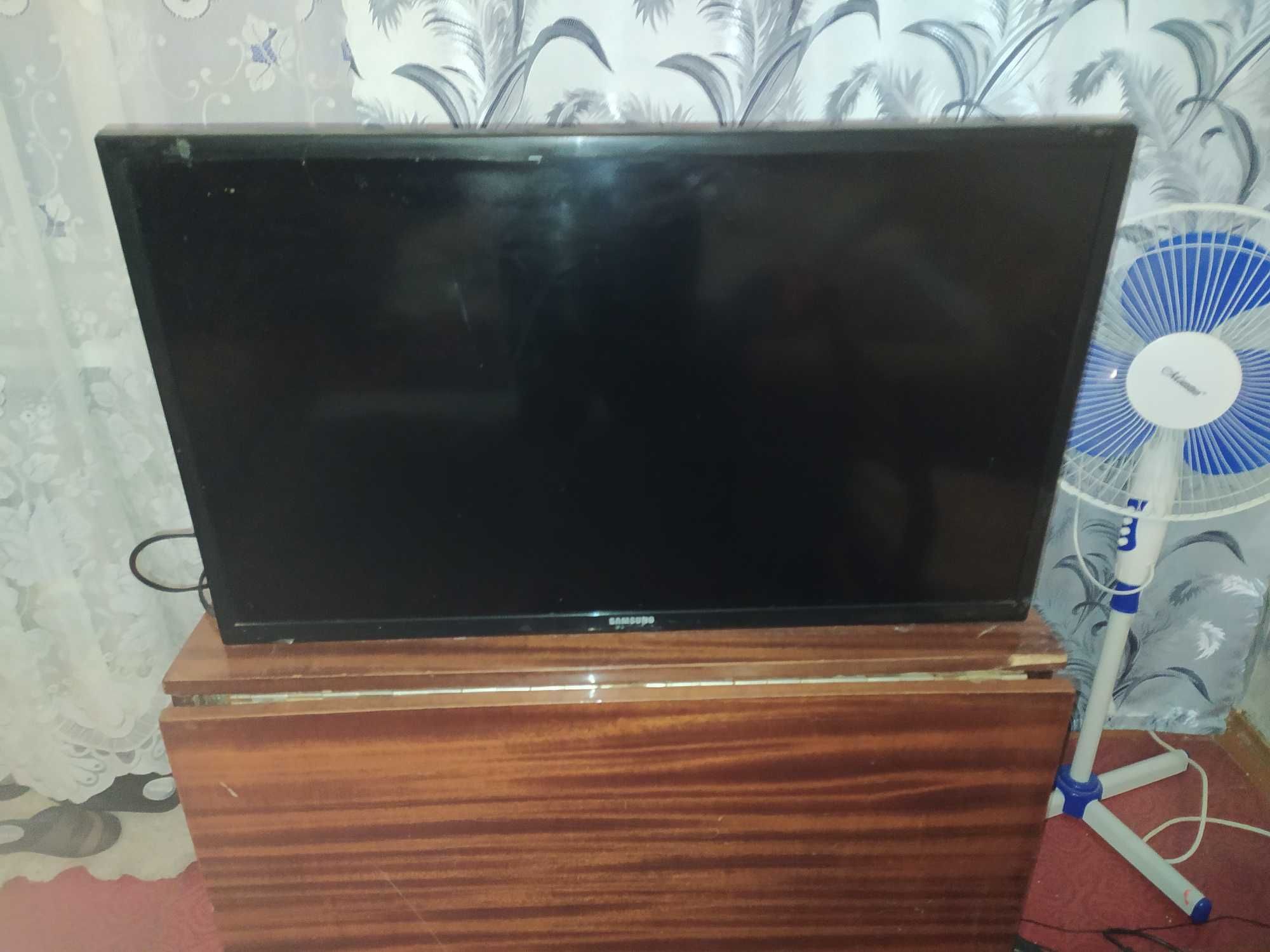 Срочно Продам телевизор Samsung 32 дюйма