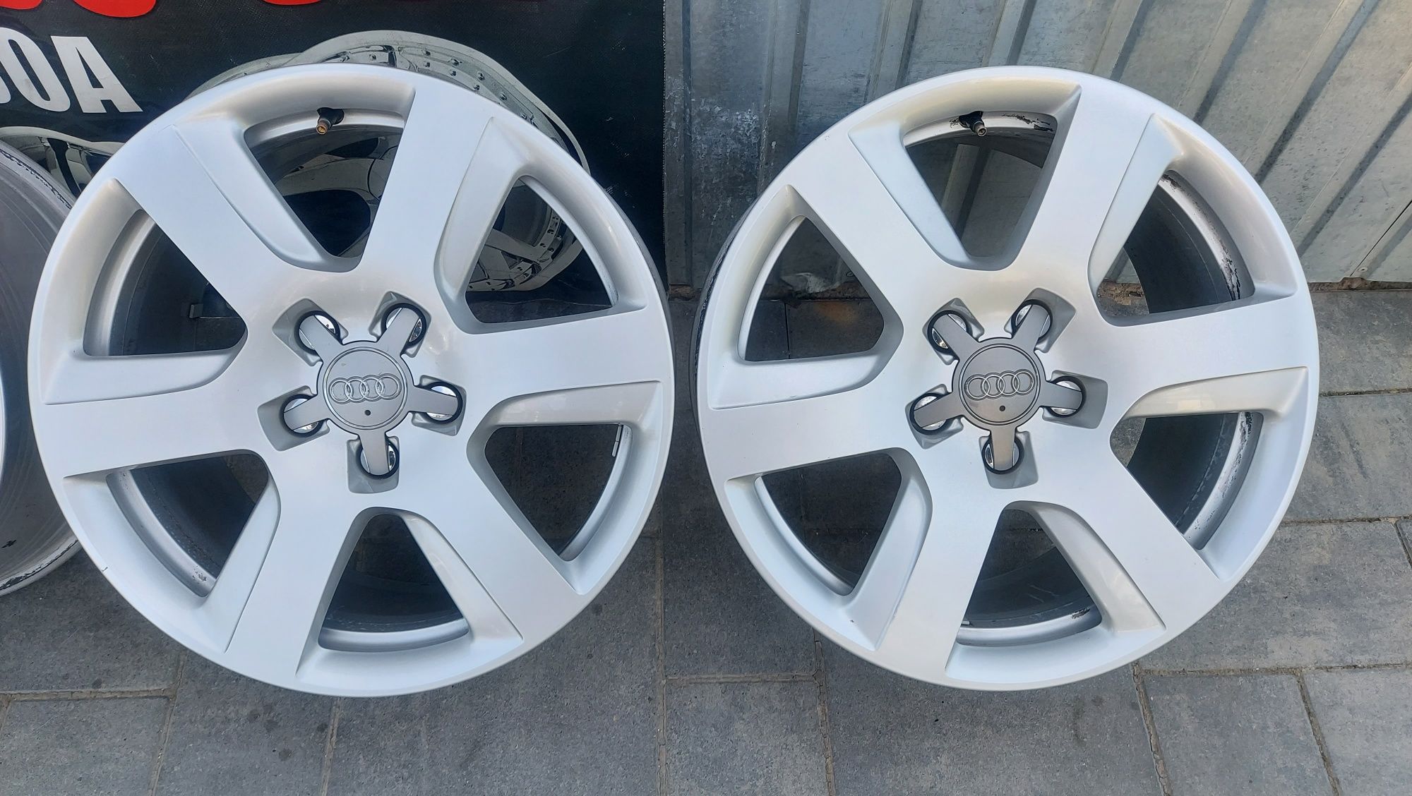 Alufelgi 17 cali 5x112 Audi A4 B5 B6 B7 B8 B9 Q3 Q5
