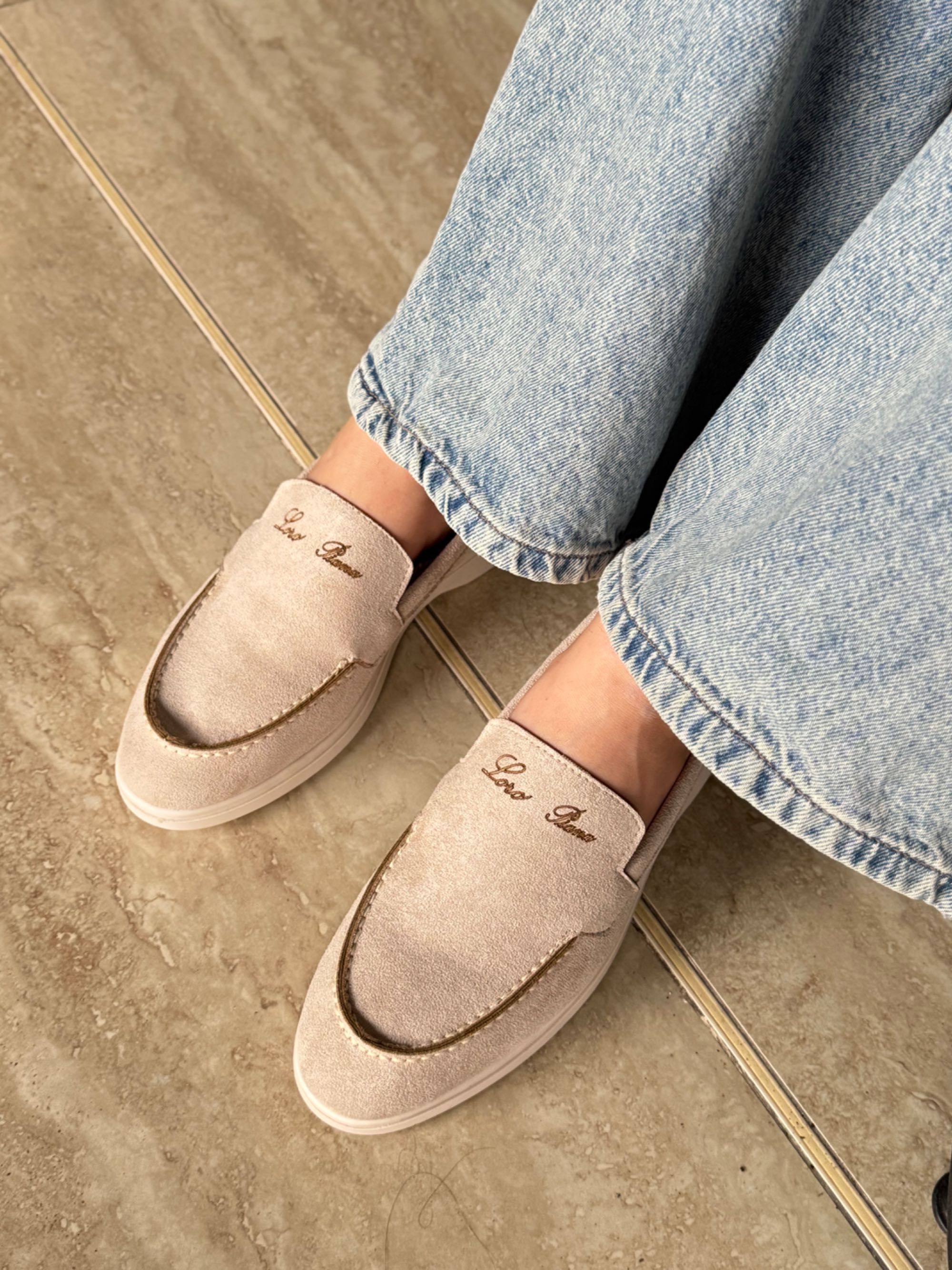 Лофери Loro Piana жіночі 36-40 беж та чорні