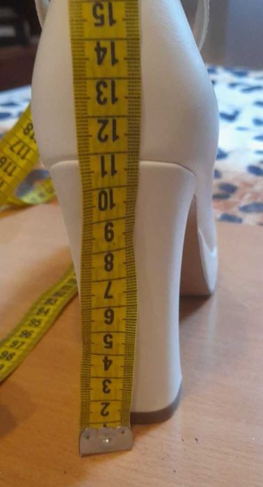 Туфлі для випускного свята, вихідні