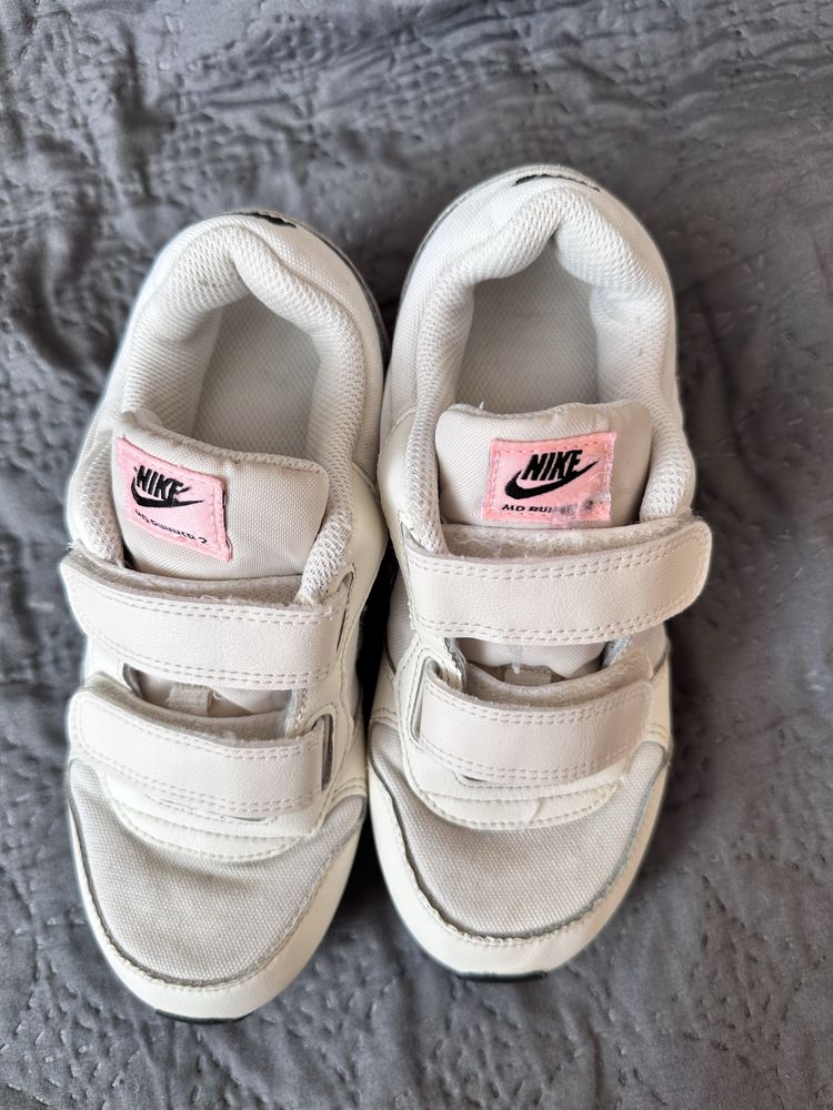 Buty sportowe Nike r.32 (20,8 cm)