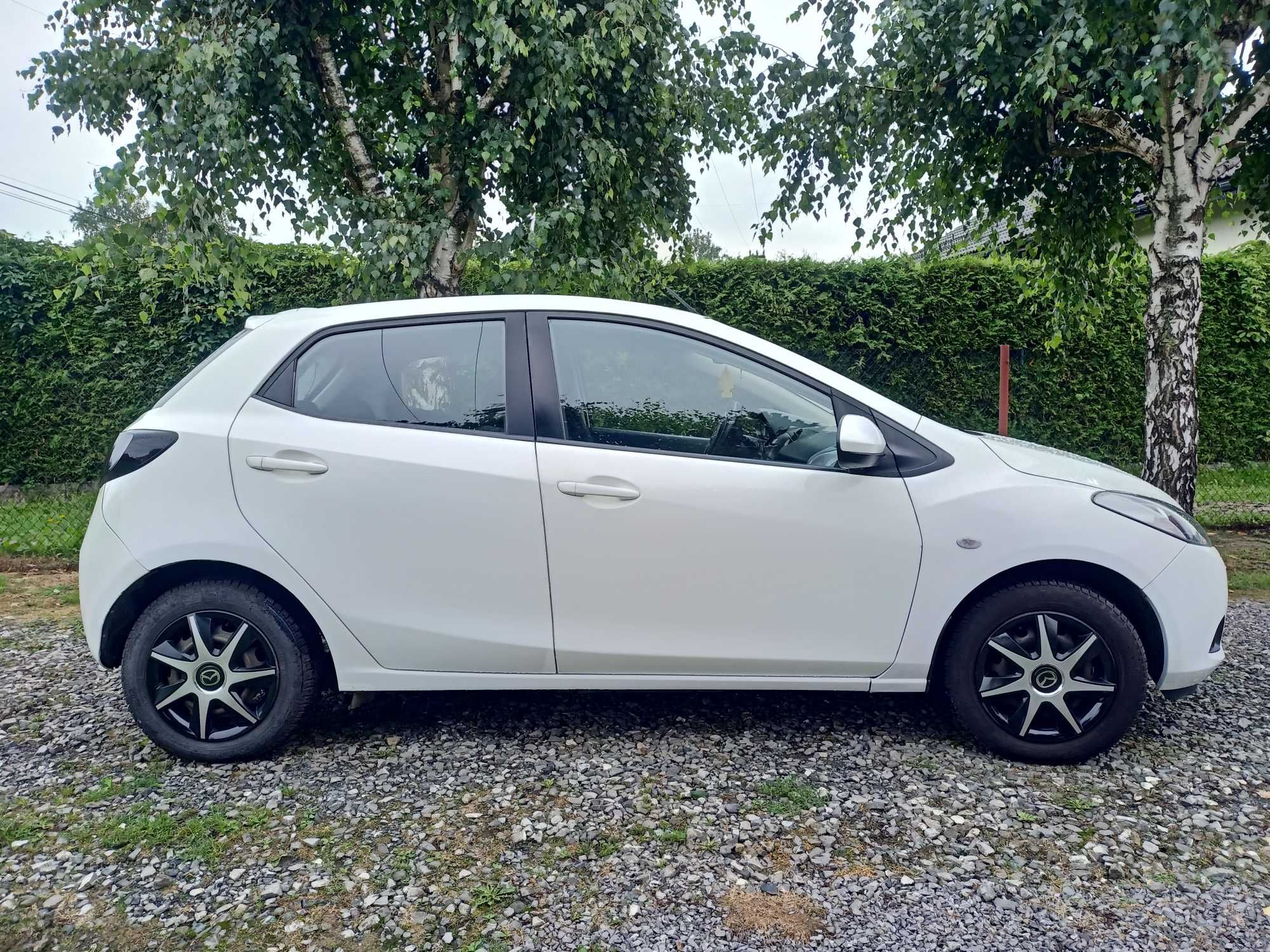 Mazda 2 2007 rok