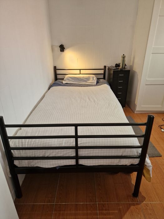 Cama de Solteiro em Metal, Preto Brilhante + Colchão 200x90