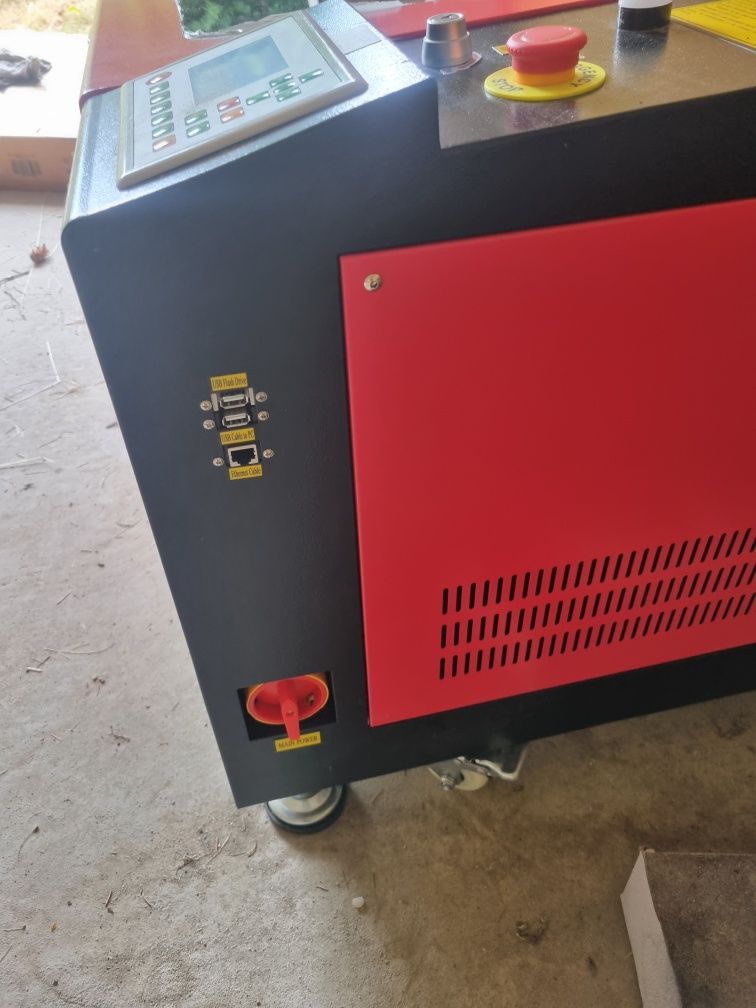 Maszyna do grawerowania laserowego CO2 Omtech 100W