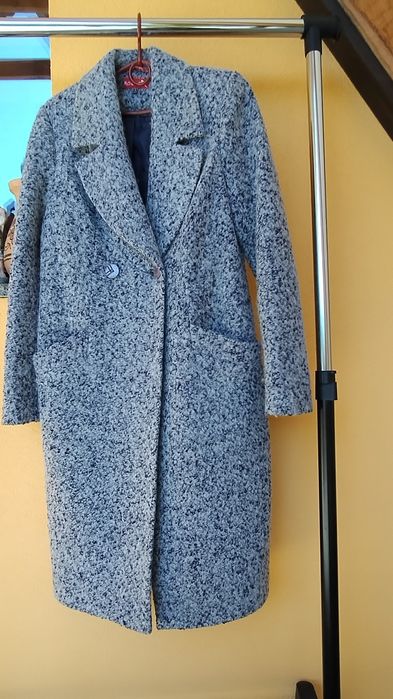 Жіноче тепле осіннє пальто , тканина букле, розмір s-м