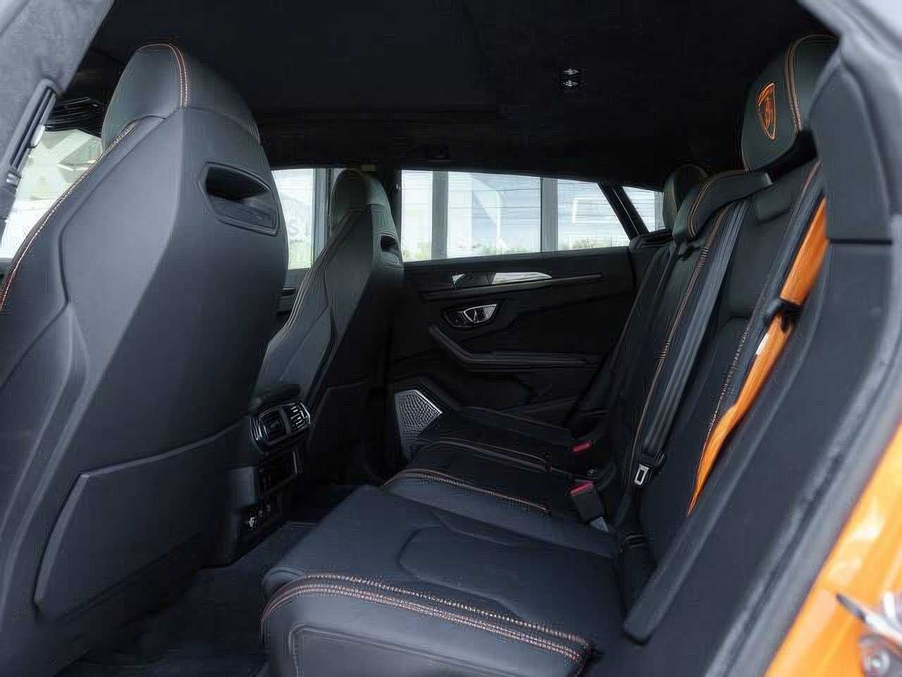 2023 Lamborghini Urus S