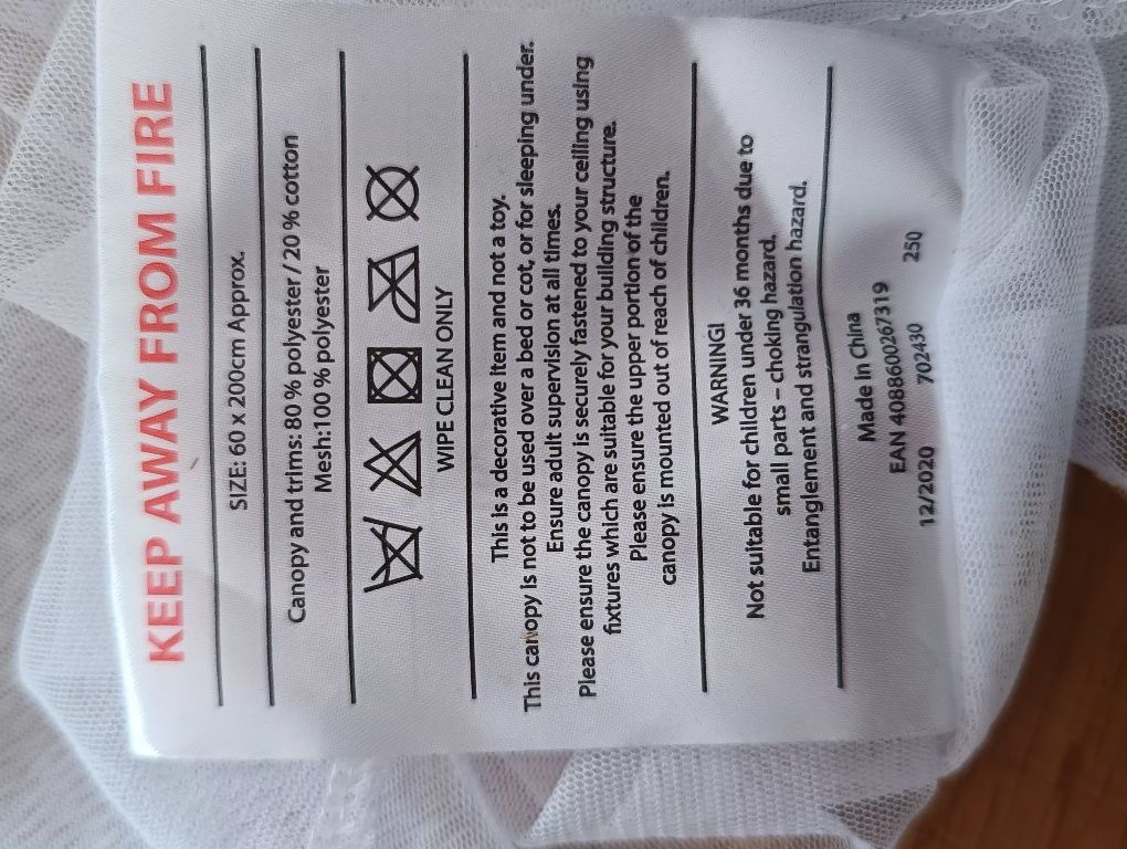 Baldachim nad łóżeczko