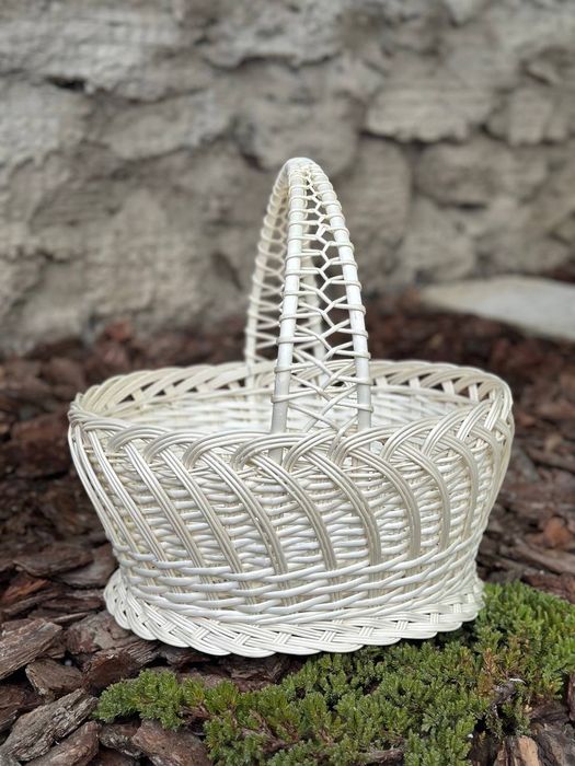 Пасхальні кошики З відбіленої лози можливий гурт