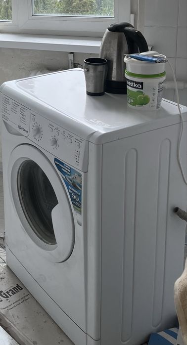 Стиральна машина Indesit