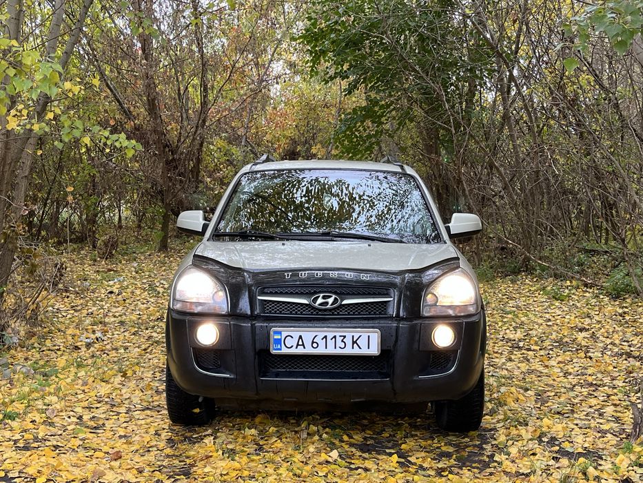Hundai tucson 2008 рік автомат повний привіт