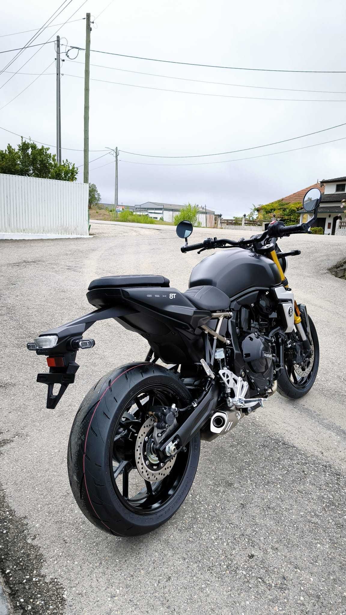 Suzuki GSX-8T, novo modelo