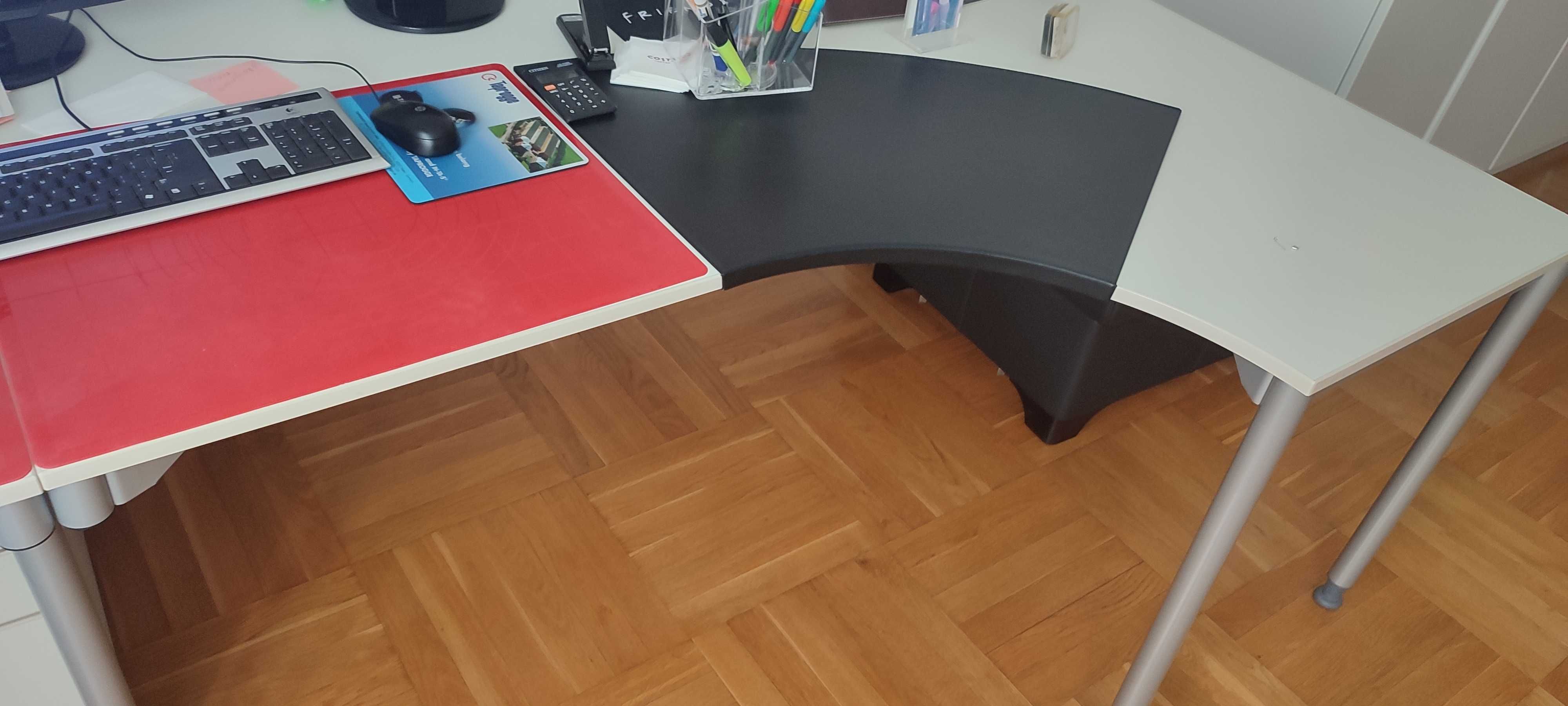 Sprzedam solidne biurko z metalowymi nogami firmy IKEA