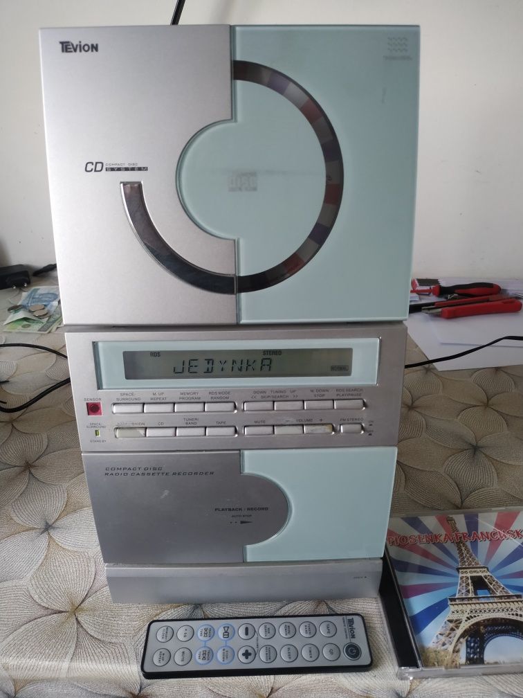 Sprawna Mini wieża Stereo  Tevion Radio CD Cassette z nagrywaniem plus