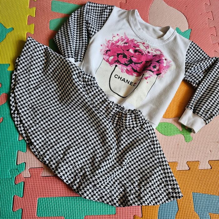 Нарядное платье костюм на девочку 4года 104 теплое