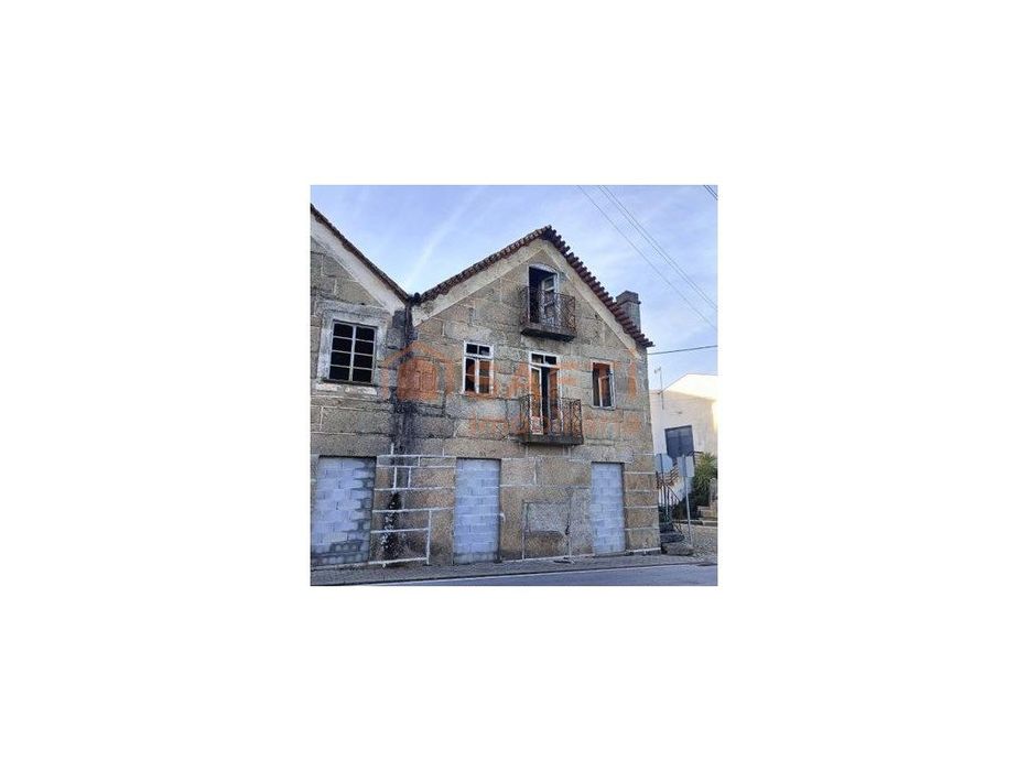 Moradia com potencial único em Vila Verde, Seia