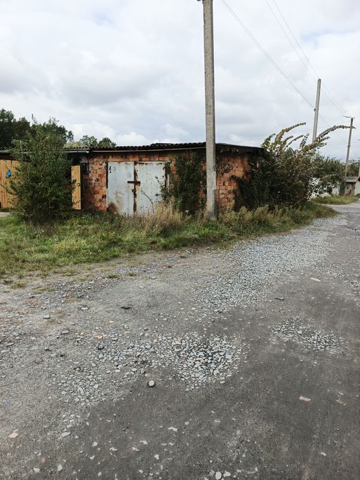 Гараж  на  Шешуково.