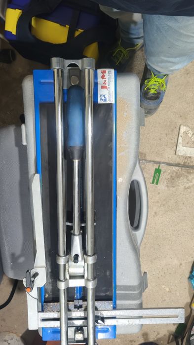 Vendo máquina de cortar ladrilho