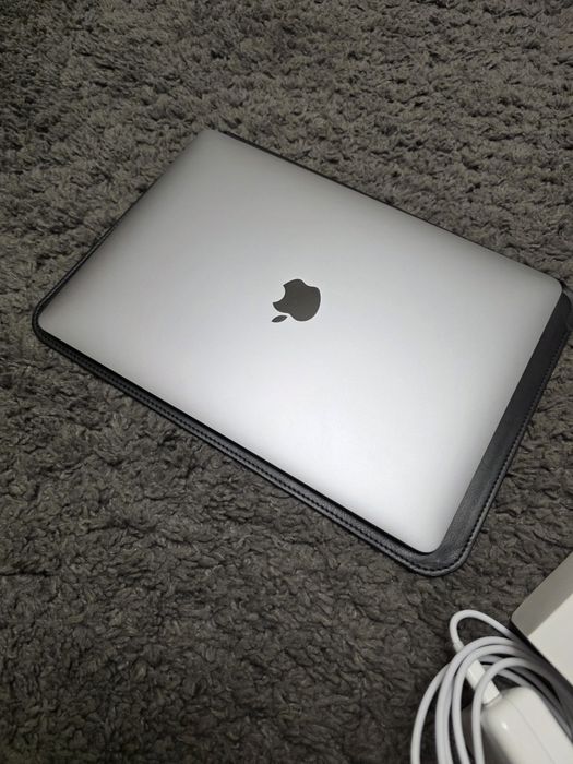 Macbook Air M1 space gray 256gb