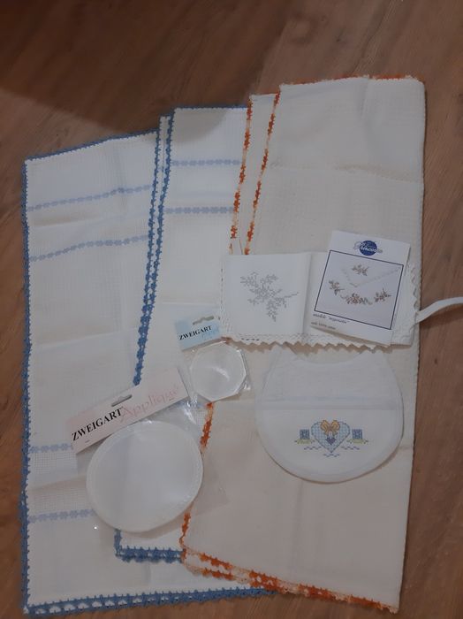 Bordar ponto cruz (pano cozinha, babete, bolsas e aplicações)