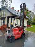 Wózek widłowy DESTA 1600kg 3.3m 4 sekcje ZETOR 5201