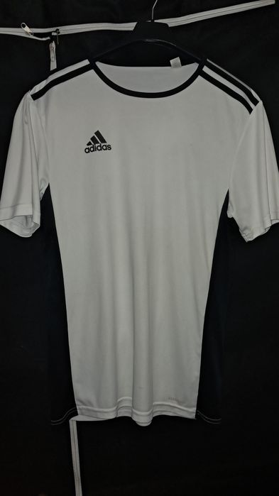 T-shirt Adidas..
