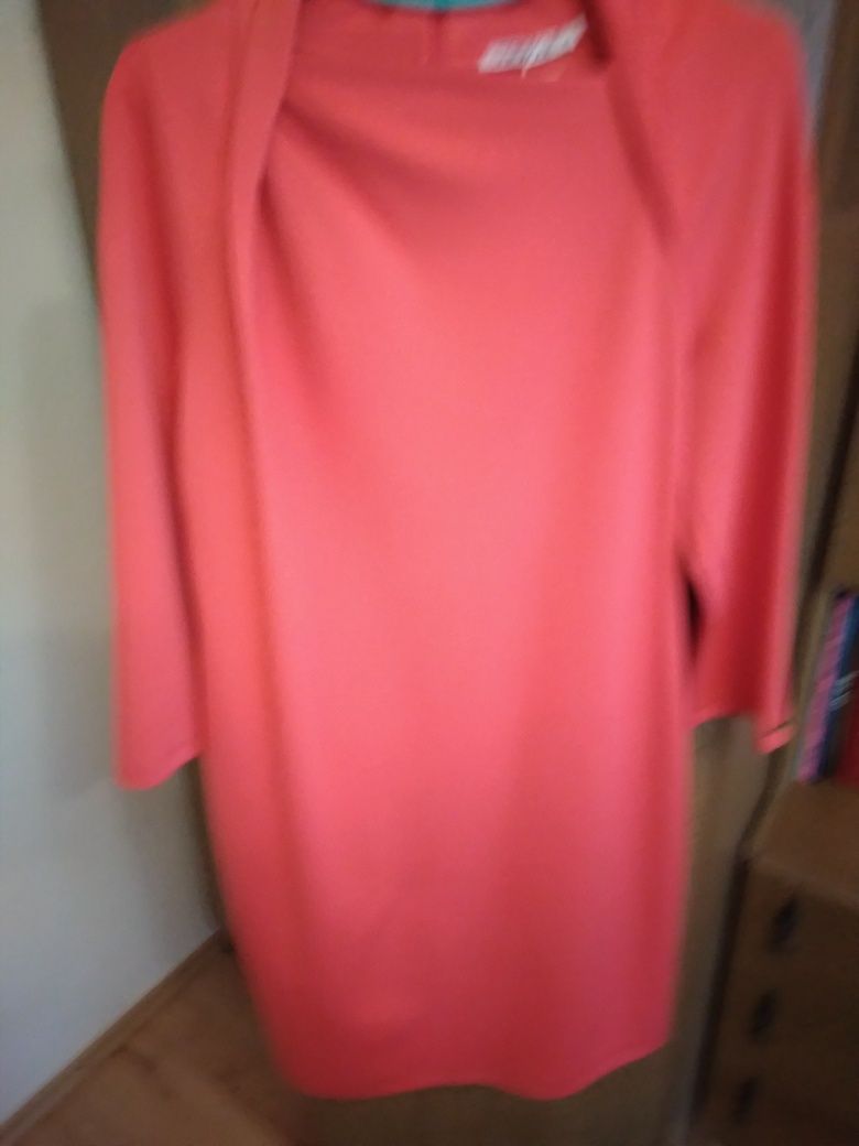 Elegancka sukienka  roz 44 Quiosgue